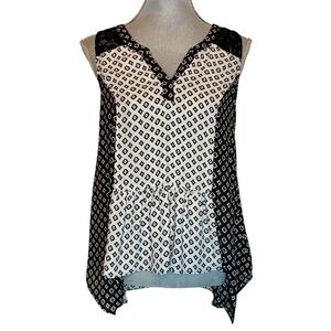 Black and White Geometric Blouse
